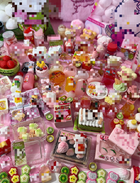 Food Charm Mix 🍱🧁🍙